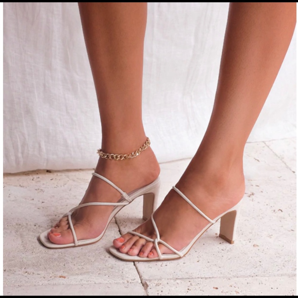 NWT BILLINI Serena Strappy Sandal Block Heels White / Bone / Ivory